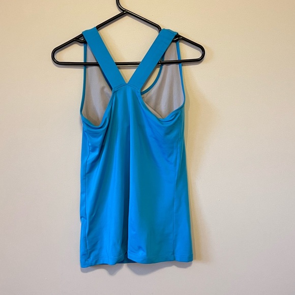 Under Armour Racerback Tank w/ Bra - Picture 2 of 7